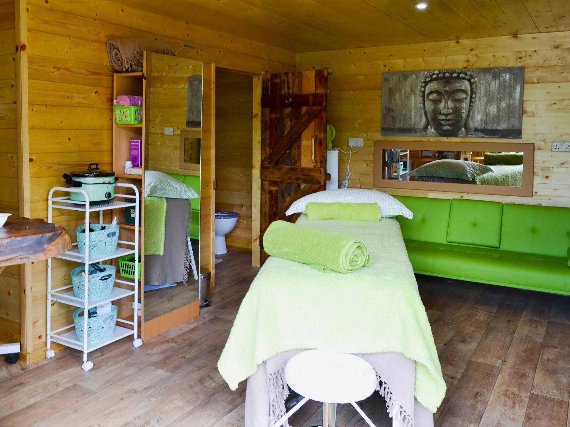 Byre Cottage - 29410
